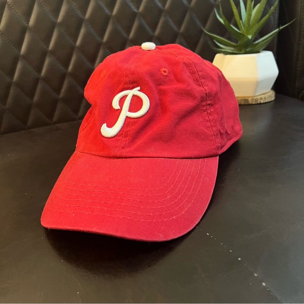 PHILLIES HAT